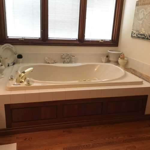 Bathroom, bathtub, remodel, renovation, addition, new build, Flushing, Michigan